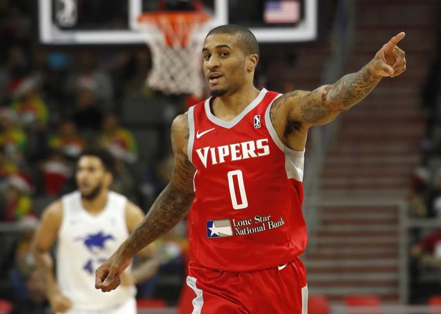 对中场球员 对中场球员