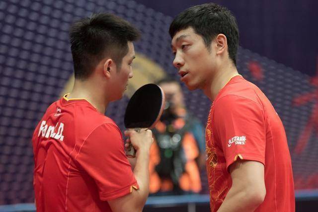 并凭借其雄 并凭借其雄