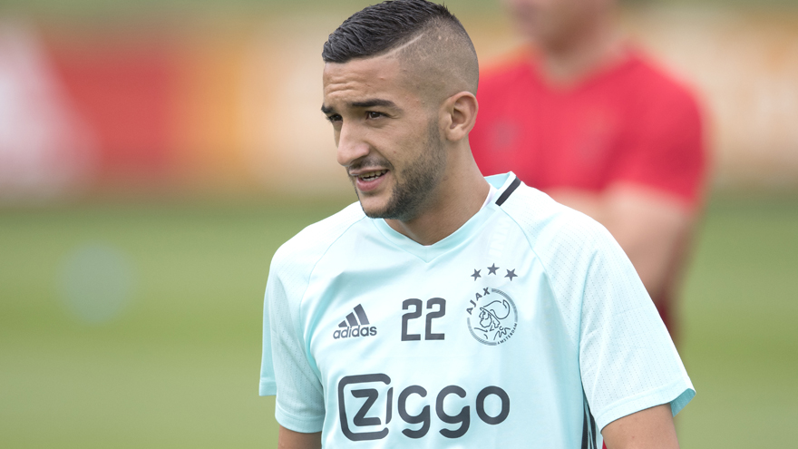 前市场的影 前市场的影