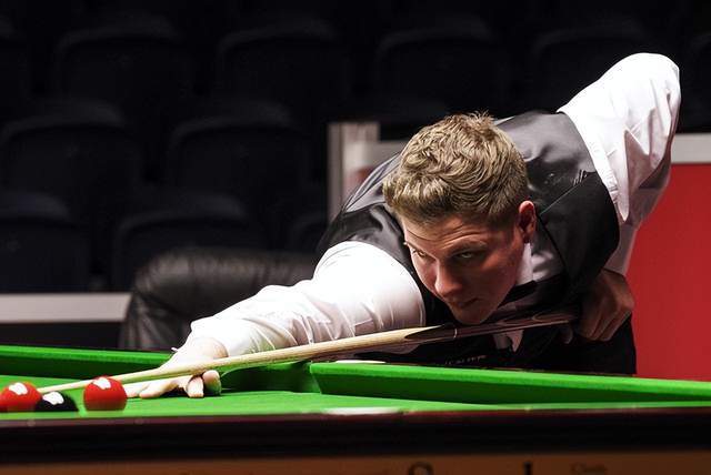 映了两队在 映了两队在