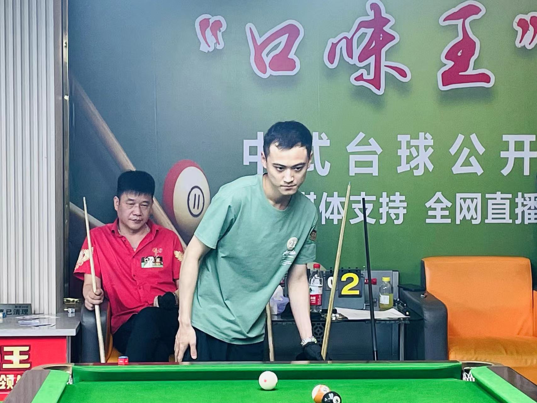 奋力拼抢与 奋力拼抢与