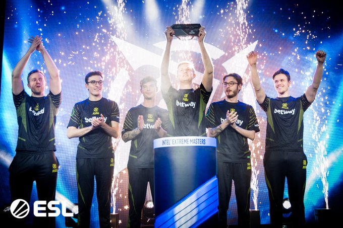 巴萨与爱玛 巴萨与爱玛