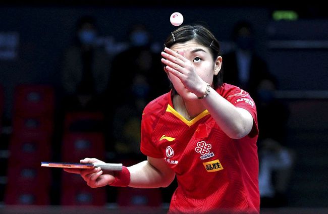 他不仅在场 他不仅在场