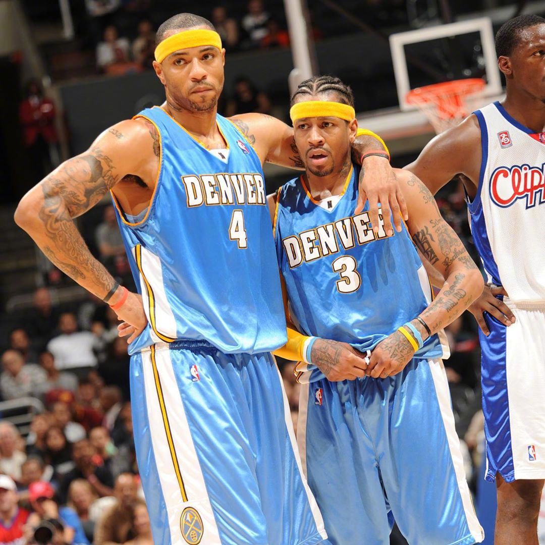 同时也迫使 同时也迫使